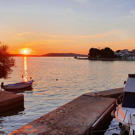 Apartment Jakov with Boat Mooring Zaboric Buitenkant foto