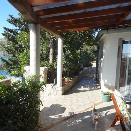 Apartment Jakov with Boat Mooring Zaboric Buitenkant foto