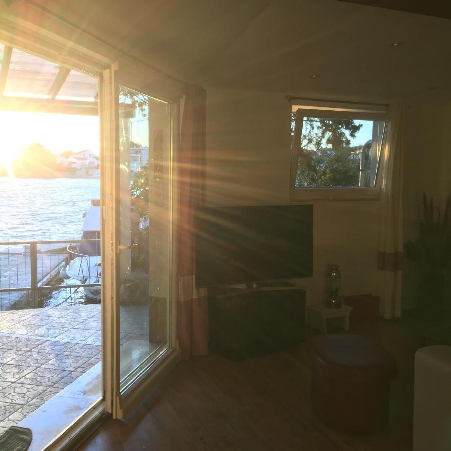 Apartment Jakov with Boat Mooring Zaboric Buitenkant foto