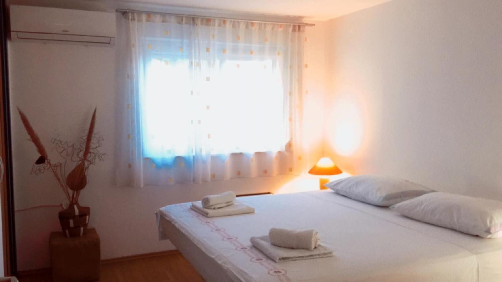 Apartment Jakov with Boat Mooring Zaboric Buitenkant foto