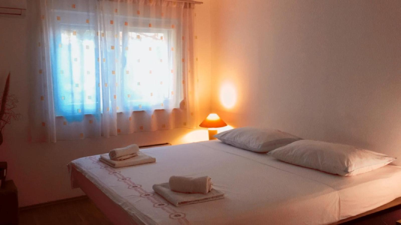Apartment Jakov with Boat Mooring Zaboric Buitenkant foto