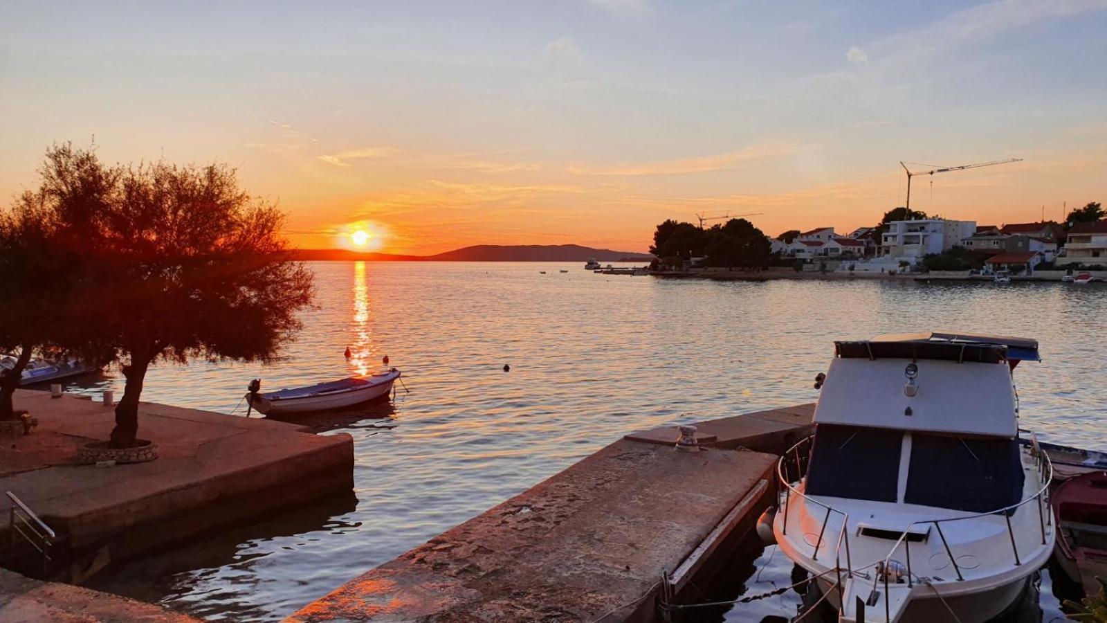 Apartment Jakov with Boat Mooring Zaboric Buitenkant foto