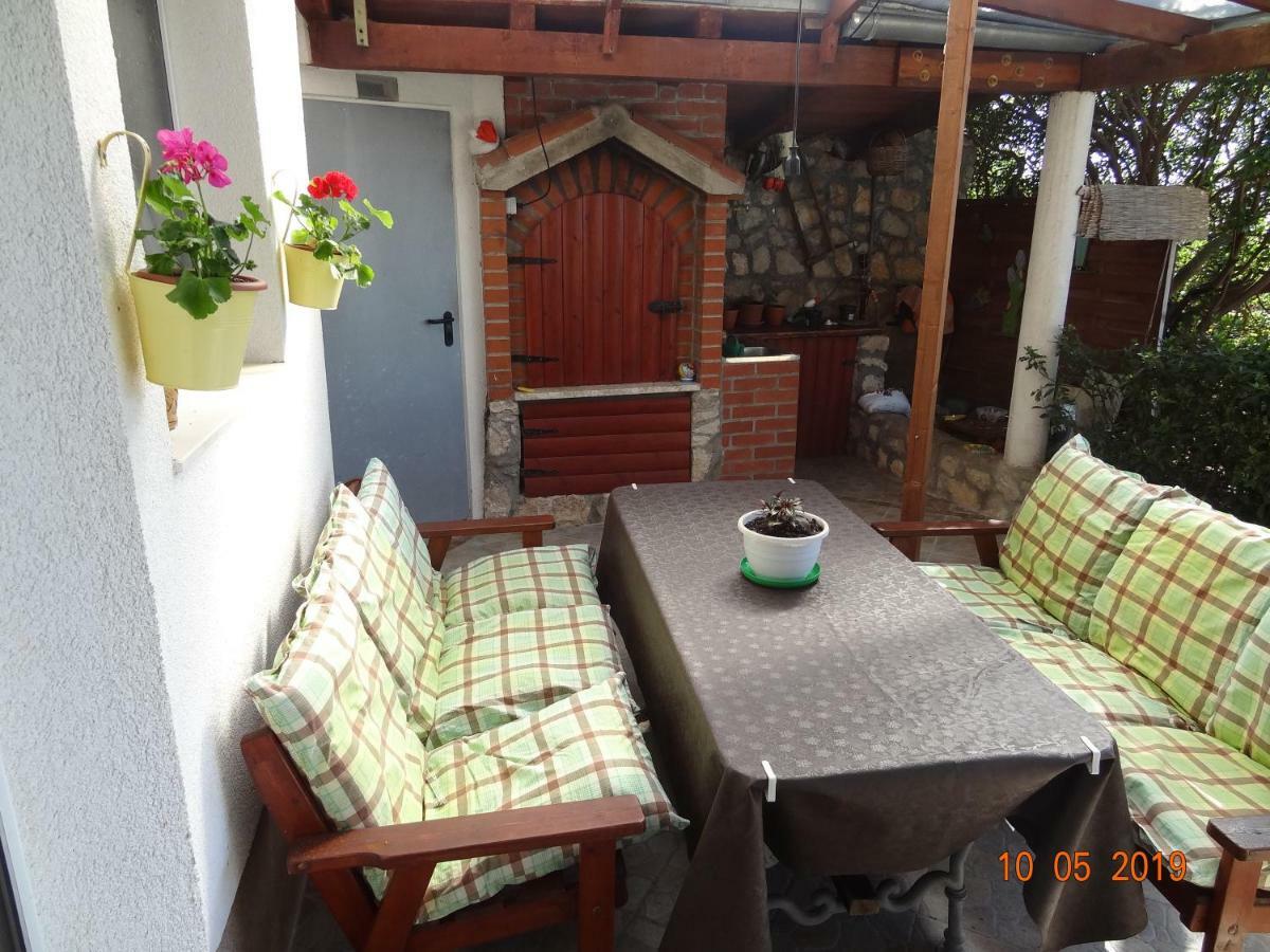 Apartment Jakov with Boat Mooring Zaboric Buitenkant foto
